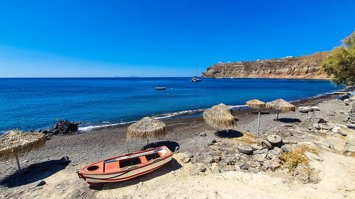 Mesa Pigadia santorini