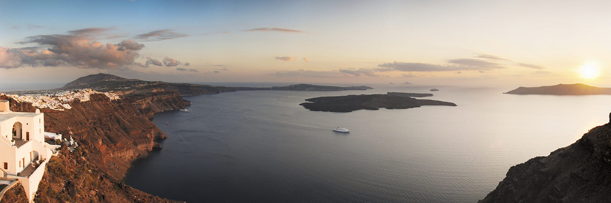 santorini caldera, boat tour view 